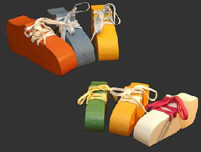 Schuhe zum Schleifenbinden